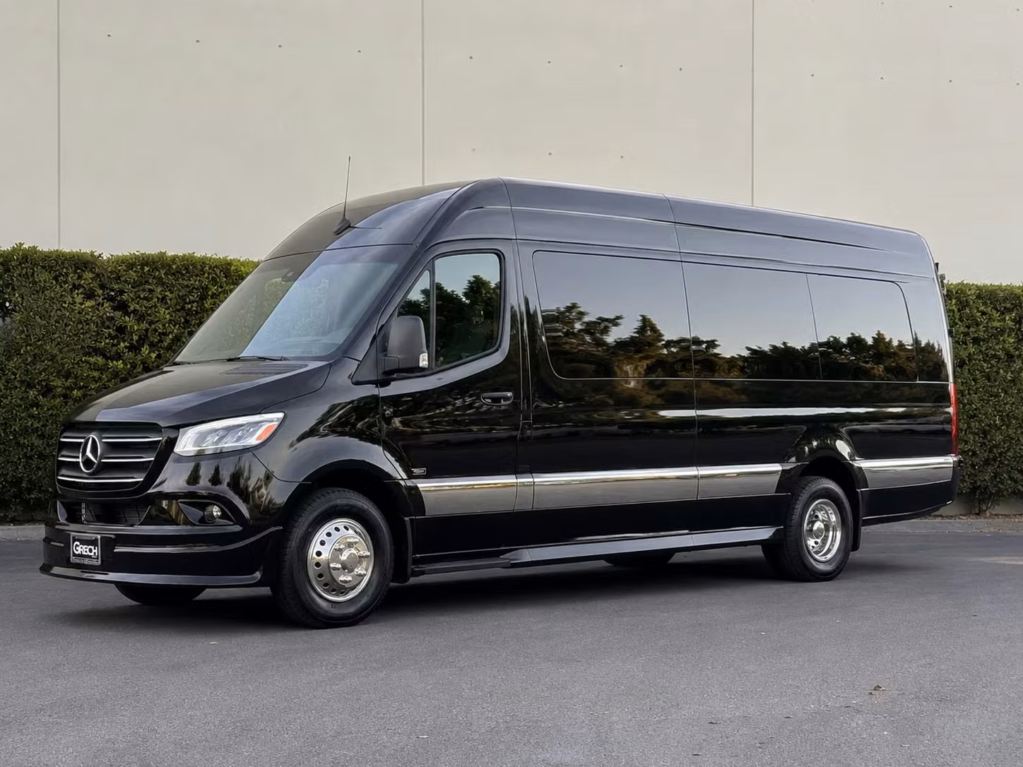 browse a large selection of el paso wedding transportation options including sprinter vans minibuses and full size charter buses