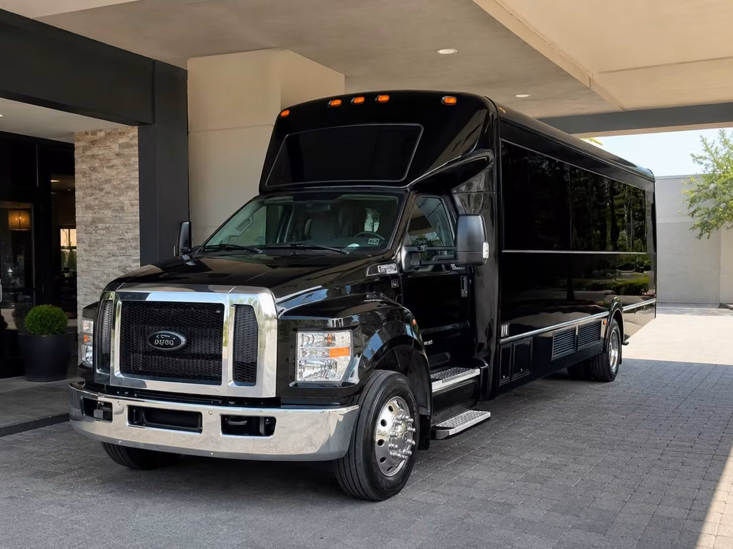 party buses and minibuses for el paso chihuahuas baseball games